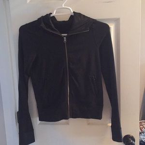 Lululemon black zip up hoodie. Good condition.